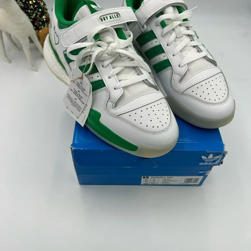 Men’s Adidas forum low top sneaker size 10 US